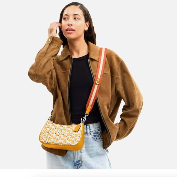 New Coach CBI49 Teri Shoulder Bag with Floral Print Chalk / Buttercup Multi - Picture 4 of 7